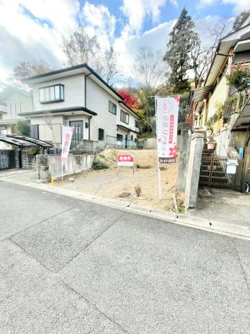 スーパーやコンビニなど周辺環境充実◎