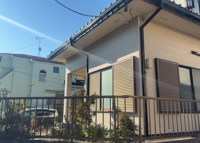 桜や紅葉の名所に出かける人は多いと思いますが、家にいながら季節の移ろいを感じる生活を送りませんか？リビングや窓から見える景色が生活を彩るワンポイントに！現地から見える景色を堪能してみては如何でしょう。