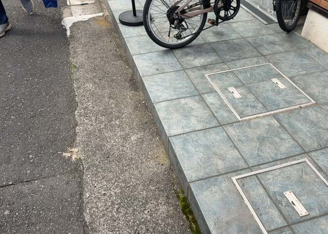 物件によっては、入居者が個人的に使用できる専用庭がついているものもあります。また、住宅の中にある土間の部分を庭と呼ぶこともあります。庭の用途は住む人によって変わり、それによってデザインもさまざまです。