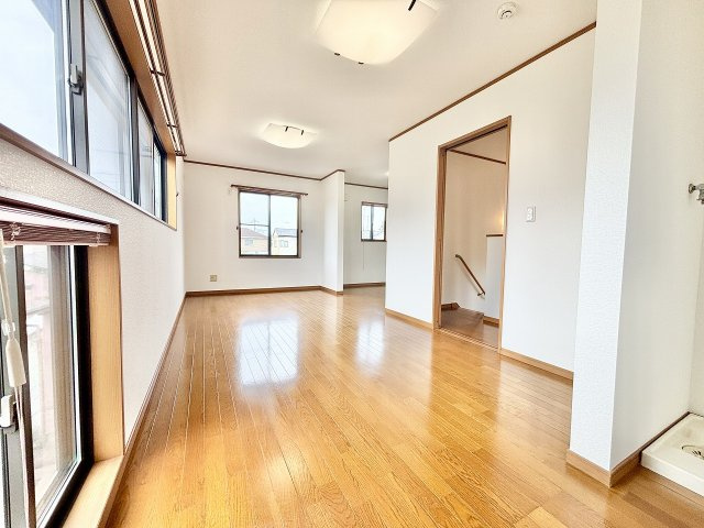 こちらの居間で趣味の時間をお楽しみください