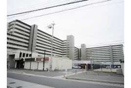 シャルマンコーポ草津の外観