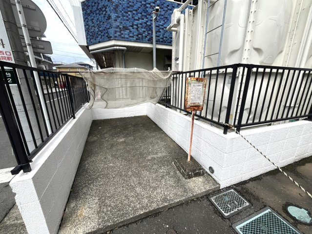 ゴミ置き場