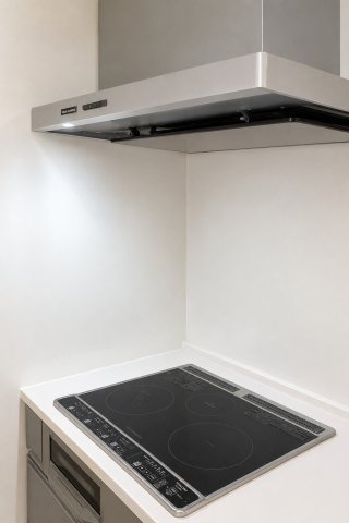◆デザイン性と機能性を兼ね備えたキッチンです。リビングスペースとの一体感が生まれ、広々空間を演出してくれます。　※画像は加工しております。