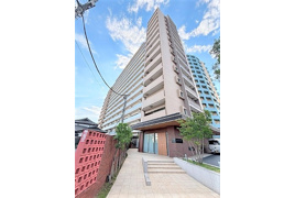 ルピアコート鳩ケ谷本町の外観