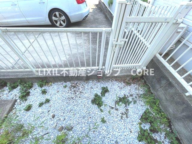 ガーデニングや家庭菜園等楽しめるお庭もございます。ぜひ一度現地でご覧ください。