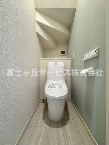 1Fトイレです　2Fにも同タイプのトイレがあります