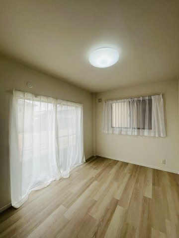 洋室（約6.0帖）