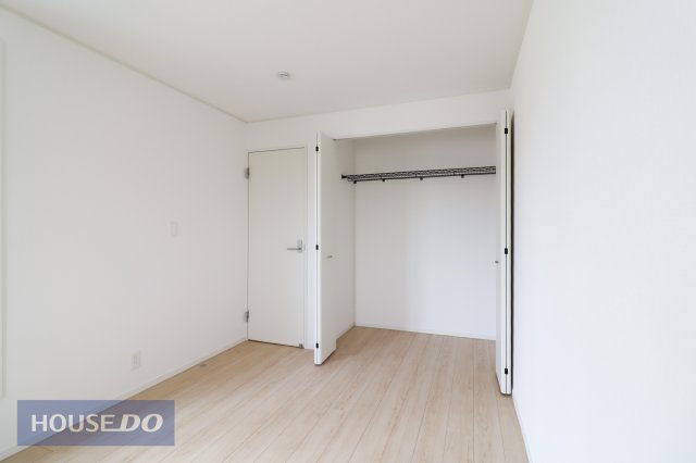 【収納】しっかり収納がついております！各居室にしっかり収納がついているので、荷物が増えても安心ですね！お部屋を広く使うためにも収納スペースは必要です。