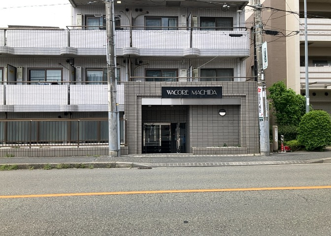 景色重視でお家選ぶをするとスーパーが遠い！学校が遠い！など生活をするうえで利便性で困ることもあります。まず一度現地を見学する際に、周辺の施設などがあるかを確認し、暮らし始めた後のことを想像しましょう。