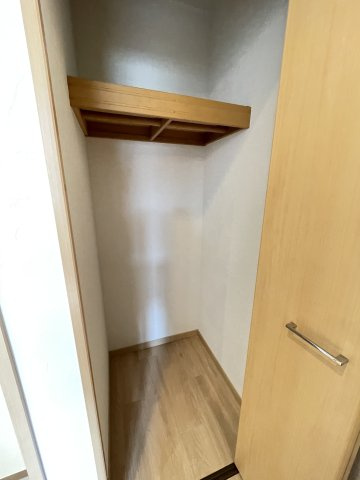 各居室に収納がついており、家族で使い分けしやすくなっています。　