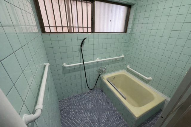 ゆったり過ごせるお風呂です