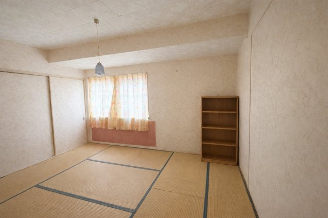 ゆったりとくつろげる和室です