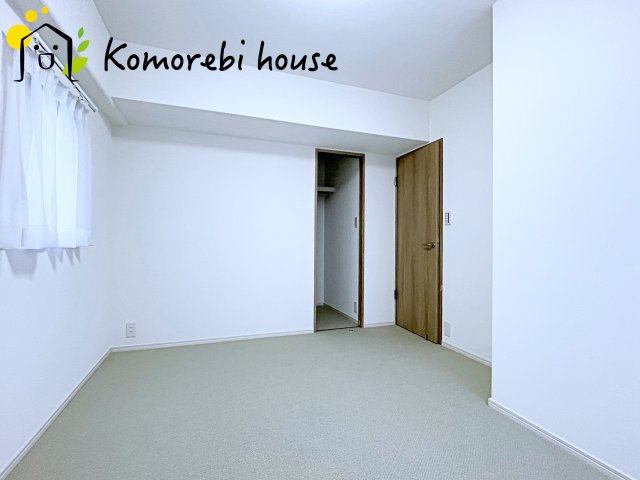 開放的な寝室です