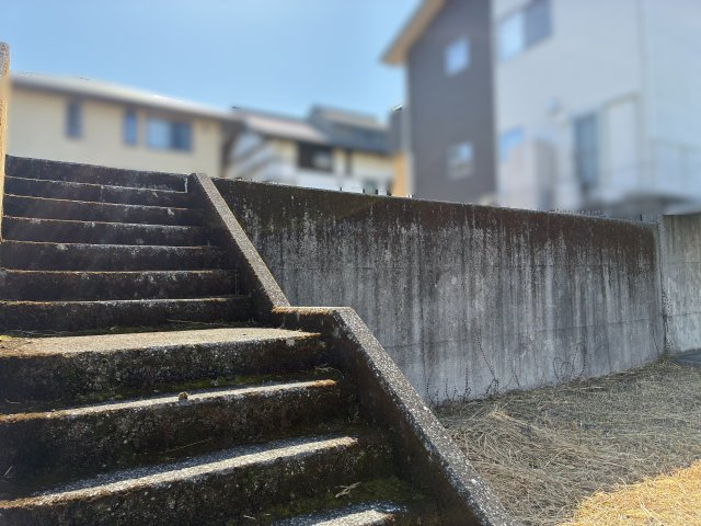 閑静な住宅街の一画にある約54.5坪の土地
