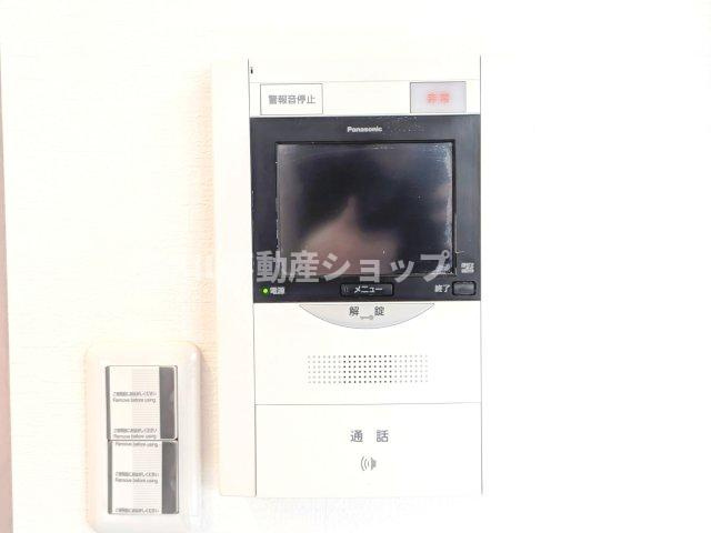 「見える安心」をカタチにしました。誰が来てもわかる様にモニター付きインターホン！