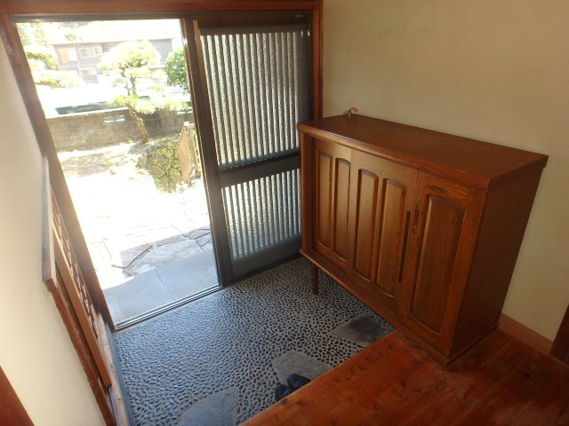 明るい玄関です