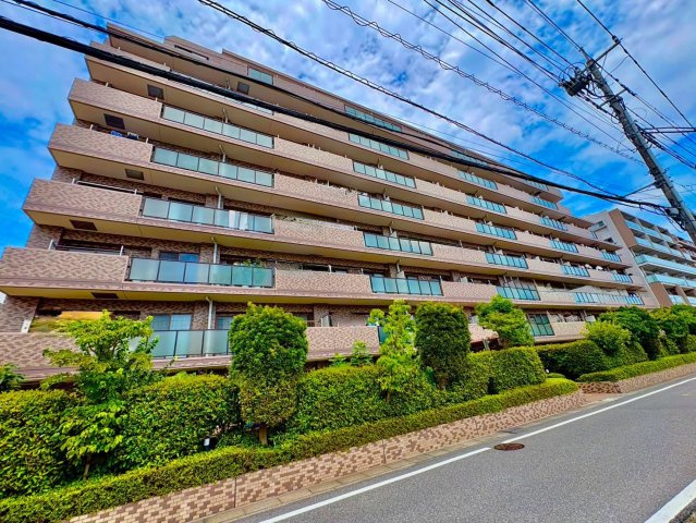 ■東武スカイツリーライン「新越谷」駅徒歩6分！　■新規内装リフォーム　■6階・南向きのお部屋です！