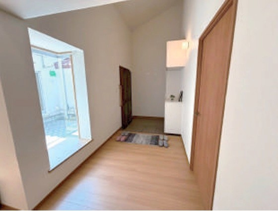 【ベルコリーヌ南大沢６号棟の玄関】