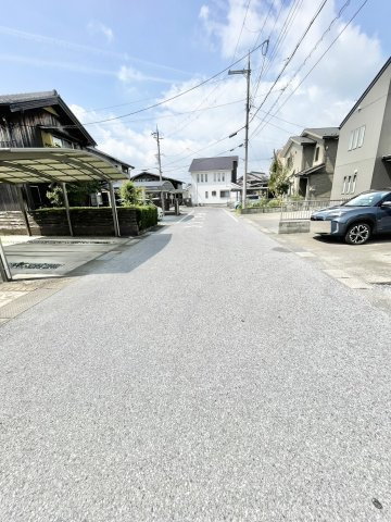 前面道路幅員6.0ｍ！駐車が簡単です☆