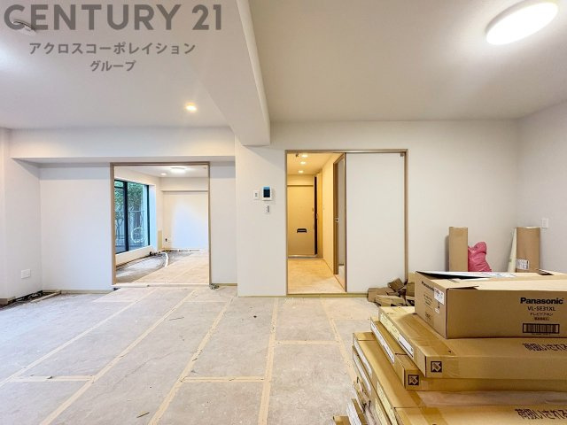現在室内フルリノベーション中！事前見学予約受付中です。ご予約は弊社ホームぺージからが便利♪