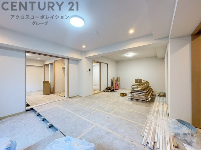 現在室内フルリノベーション中！事前見学予約受付中です。ご予約は弊社ホームぺージからが便利♪