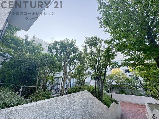 現在室内フルリノベーション中！事前見学予約受付中です。ご予約は弊社ホームぺージからが便利♪