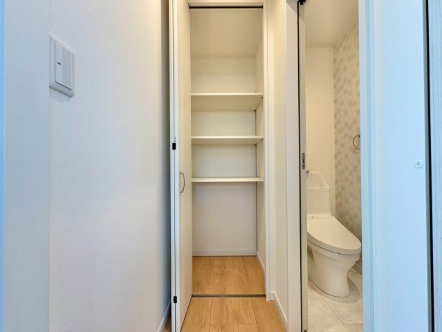 収納が豊富で、暮らしやすさに配慮した間取りです。