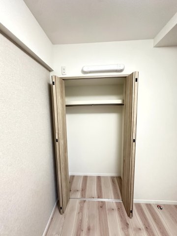 納戸表記のお部屋もしっかりと収納もあります