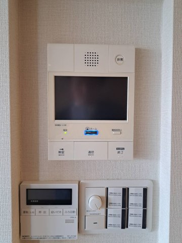 相手の顔が見える安心。玄関を開ける前にしっかり確認。