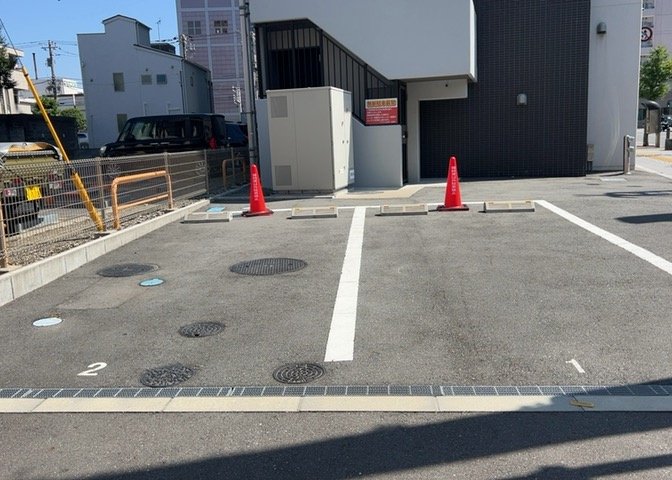 マンションの駐輪場は、事前に空きがあるか確認を取ると安心です。せっかく入居したのに駐輪スペースがない！なんてことになったら大変ですよね。そこで、内見時や購入前にはまず事前に確認しておくと良いでしょう。