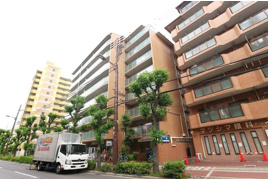 レジオン住之江公園の外観