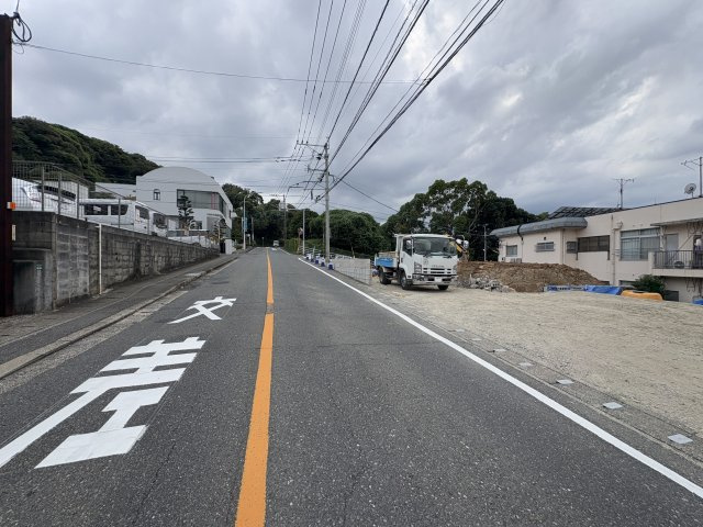 現地写真。前面道路です。