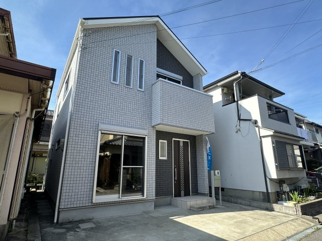 外観：328000622012