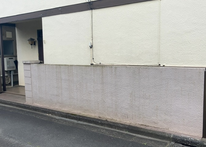 東側道路の場合は居室を南向きに設計しやすいため、朝日が入りやすいというメリットがあります。一方、西側道路も東側同様に居室を南向きに設計しやすいのですが、住宅地だと朝日が入りにくいという弱点があります。