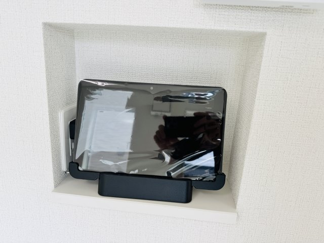 ～TVモニター付インターホン機能もある多機能タブレット～