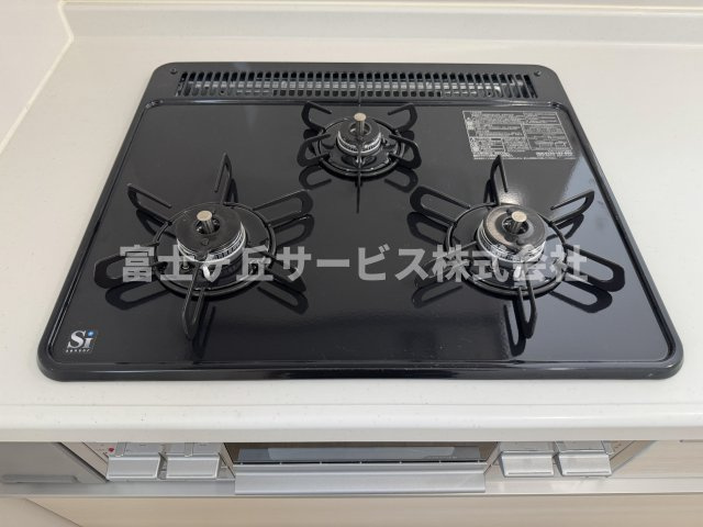 3口コンロがあります