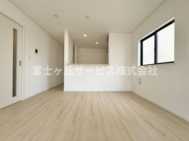 キッチン正面です