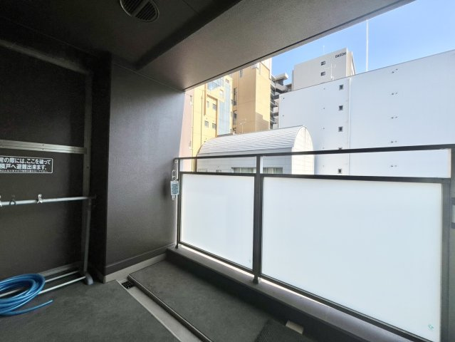 【バルコニー】