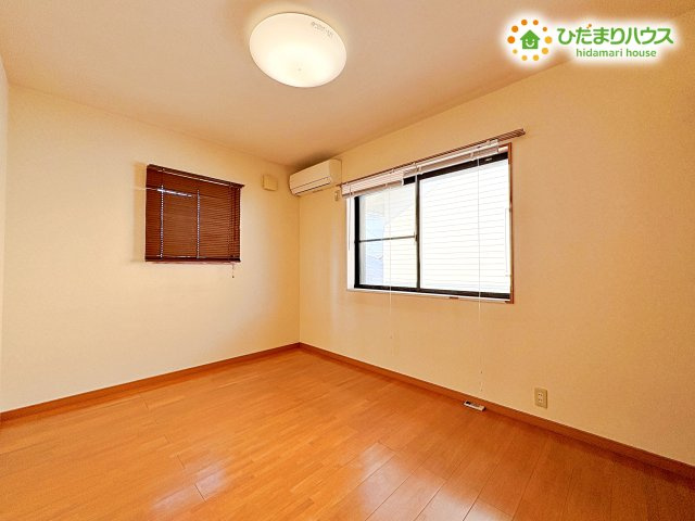 2階の6帖洋室は子ども部屋や作業部屋に最適です！