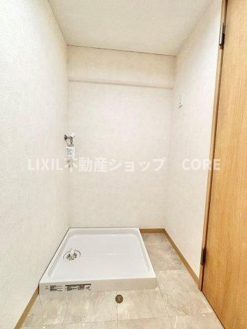 ゆとりの洗面スペースで朝の身支度も快適スムーズに。朝から気分良く通勤通学に向かえそうですね！