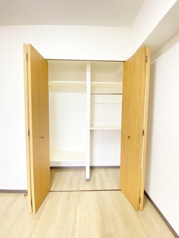 北西洋室収納♪お子様部屋にいかがですか♪