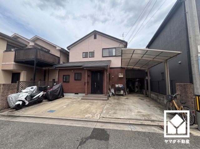 帰るたびに気分が上がる♪上質さとやさしさを兼ね備えたスタイリッシュな住まいです（※本画像は空室時の写真に、家具・小物等をCG合成したイメージです。実際の仕様とは異なる場合がございます。）