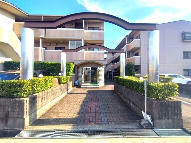 外観　ご都合のよろしい日時に現地をご案内させて頂きます！
