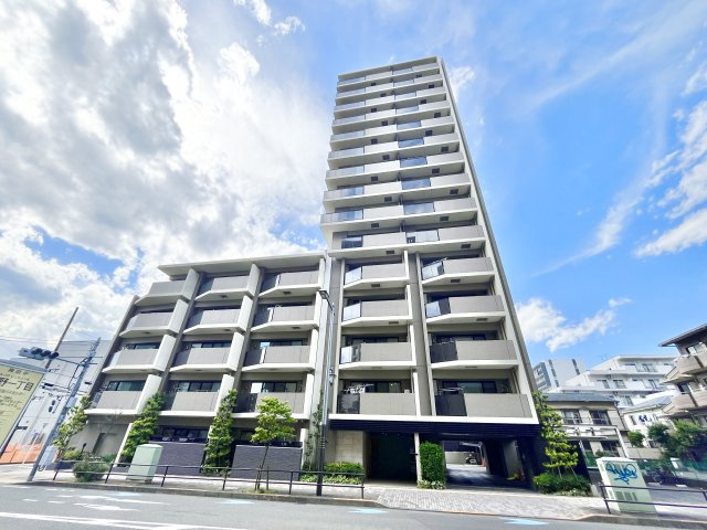 景色重視でお家選ぶをするとスーパーが遠い！学校が遠い！など生活をするうえで利便性で困ることもあります。まず一度現地を見学する際に、周辺の施設などがあるかを確認し、暮らし始めた後のことを想像しましょう。