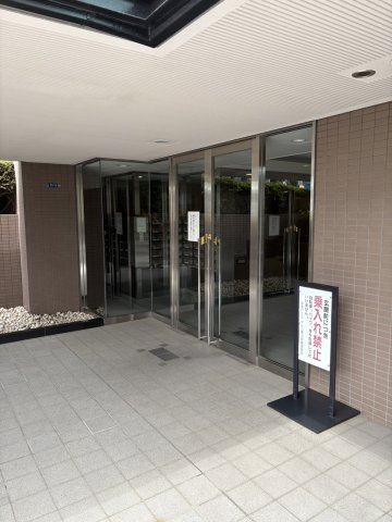 清潔感のあるエントランス？