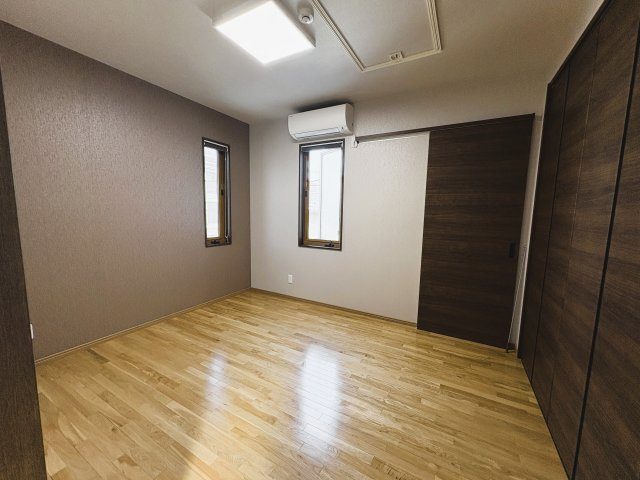 ウォークインクローゼットのある寝室
