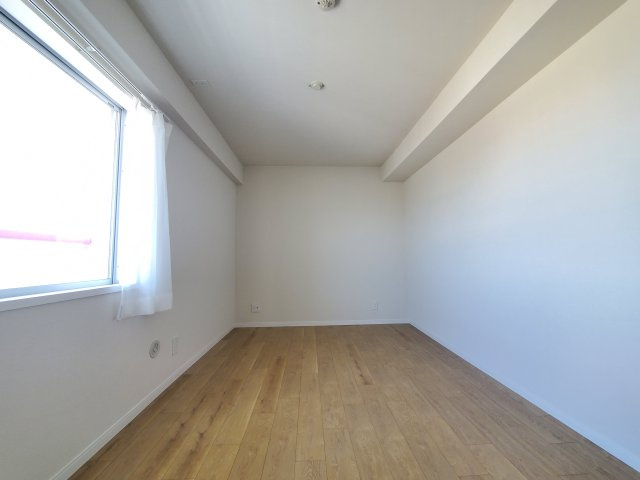 広々とした洋室です