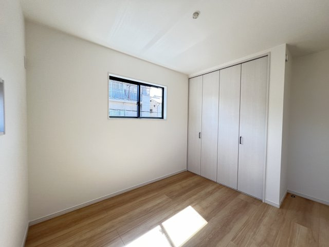 洋室5.23帖　趣味部屋や子供部屋にぴったりです