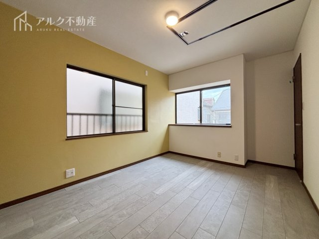 2階洋室約6.2帖