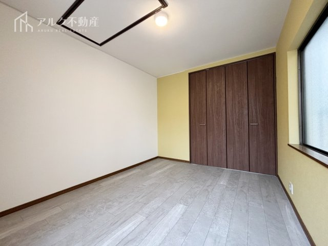 2階洋室約6.2帖